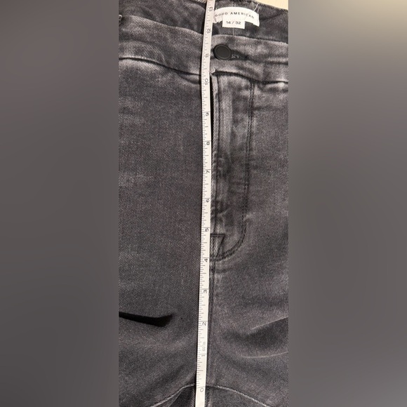 Good American Good Legs High Rise Skinny Jeans in Distressed Black, Size 14/32 - Picture 10 of 11